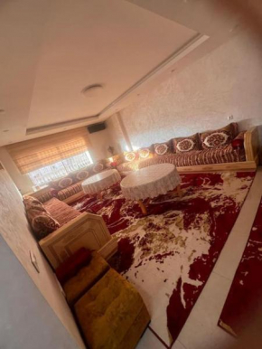 Appartement Élégant avec Piscine
